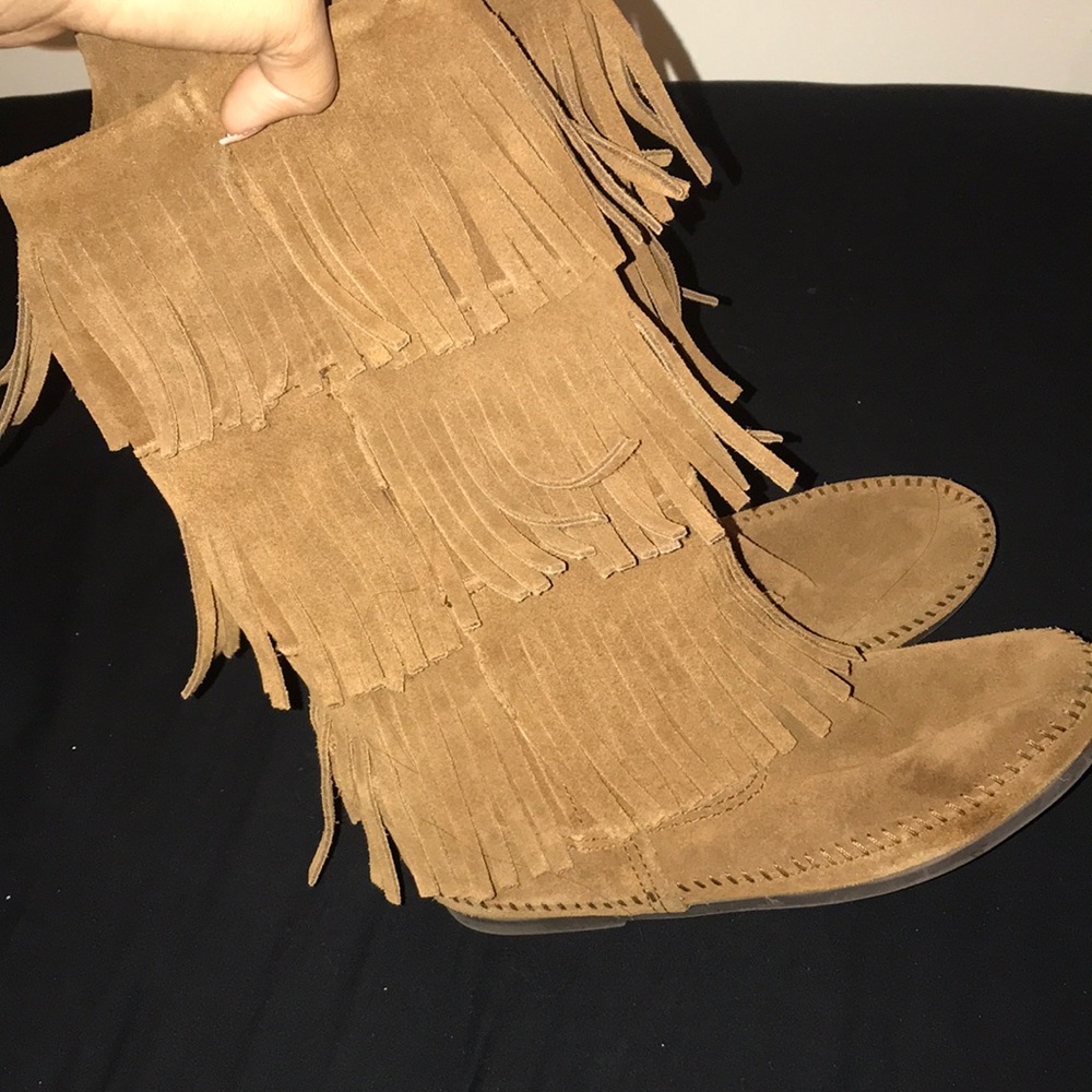 Minnetonka fringe boots